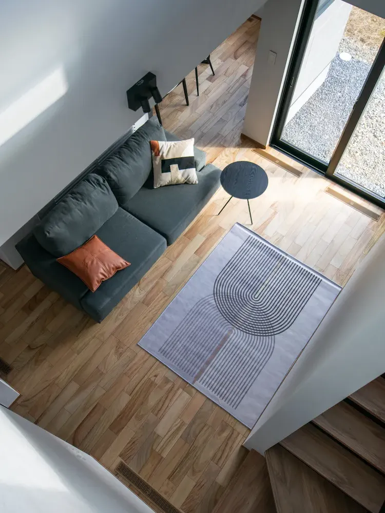 自然光の明るく伸びやかな空間