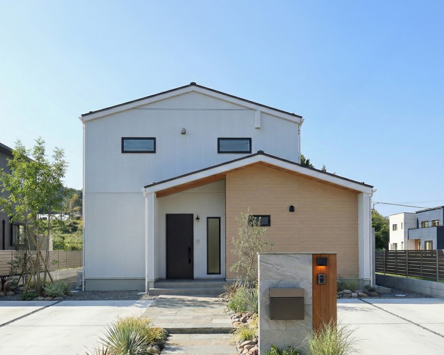 ダウンフロア×スキップフロアの家